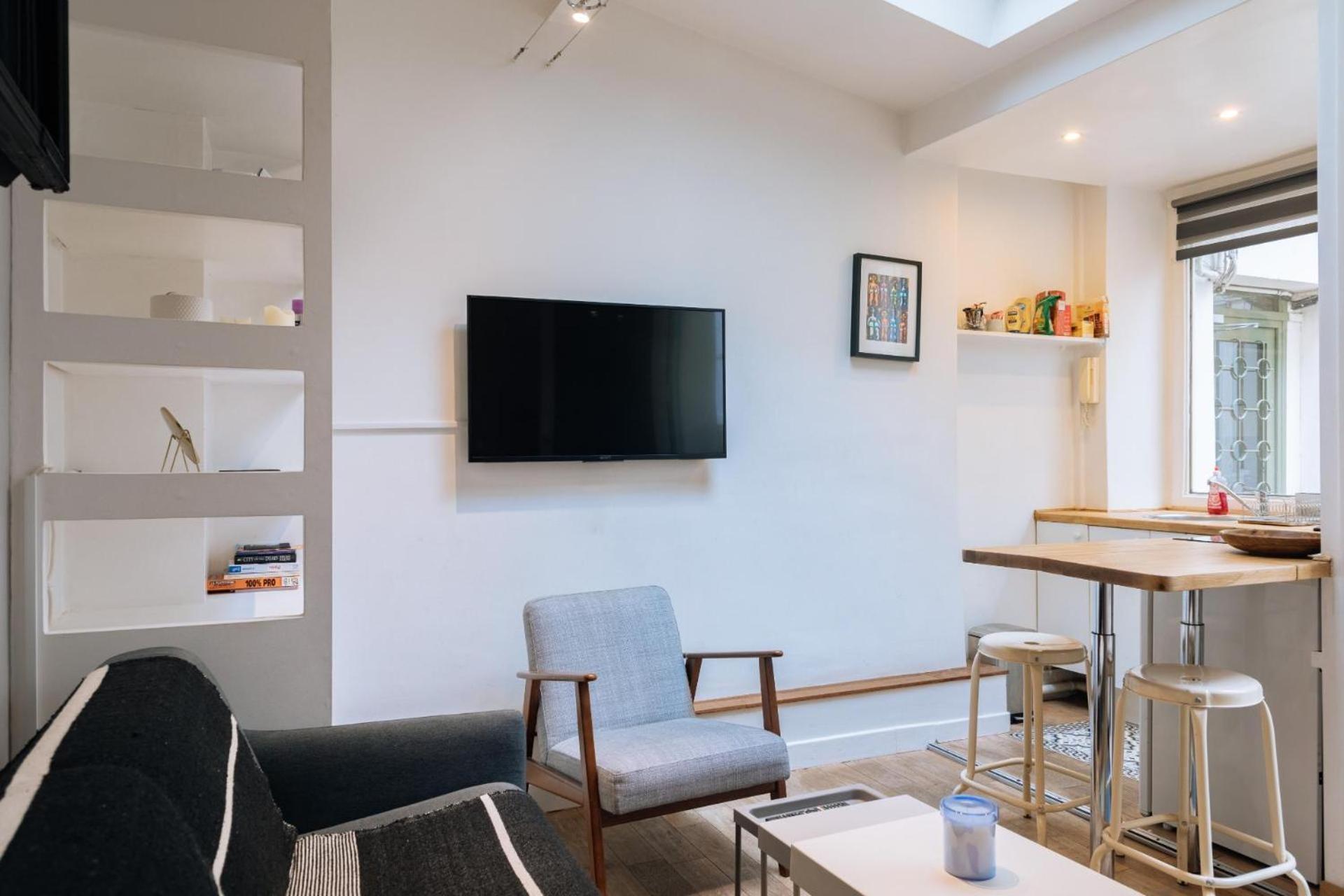 Modern 1 Bedroom Near Eiffel Tower Appartement